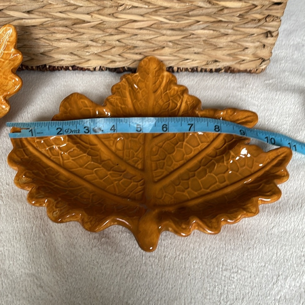 10” Maple Ceramic Leaf Serving Plate Dessert Plate Set of 2 Orange Brown Color - Picture 8 of 11